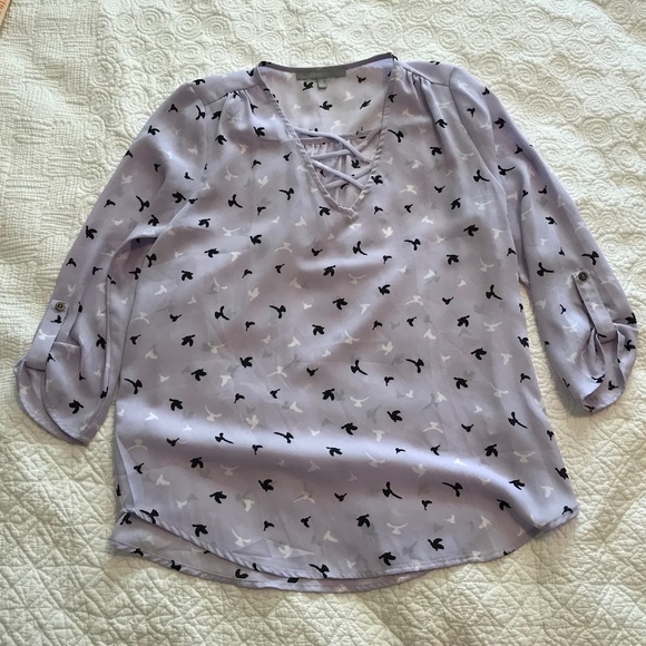 Sweet Rain lilac 3/4 sleeve blouse with black & white bird print (S/M) - Picture 4 of 15